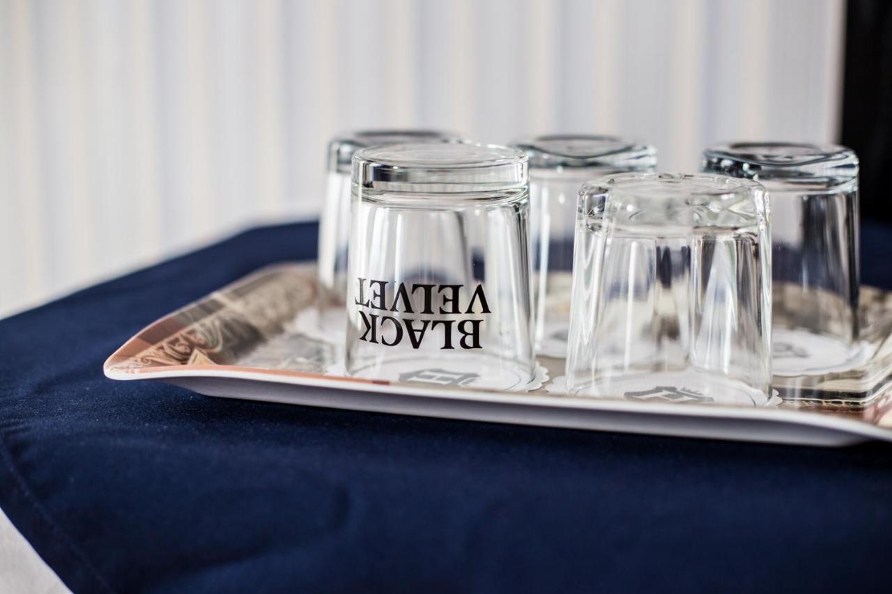 Eden Panzio Bed & Breakfast Егер Екстериор снимка
